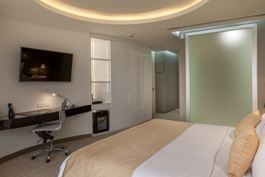 Hotel Las Americas Golden Tower Panama Exterior photo A room at the hotel